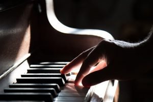 Lee más sobre el artículo CURSO INTERNACIONAL DE CANTO Y PIANO ACOMPAÑANTE